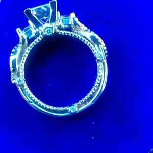 Price Firm Beautiful engagement diamond ring Silver Plated